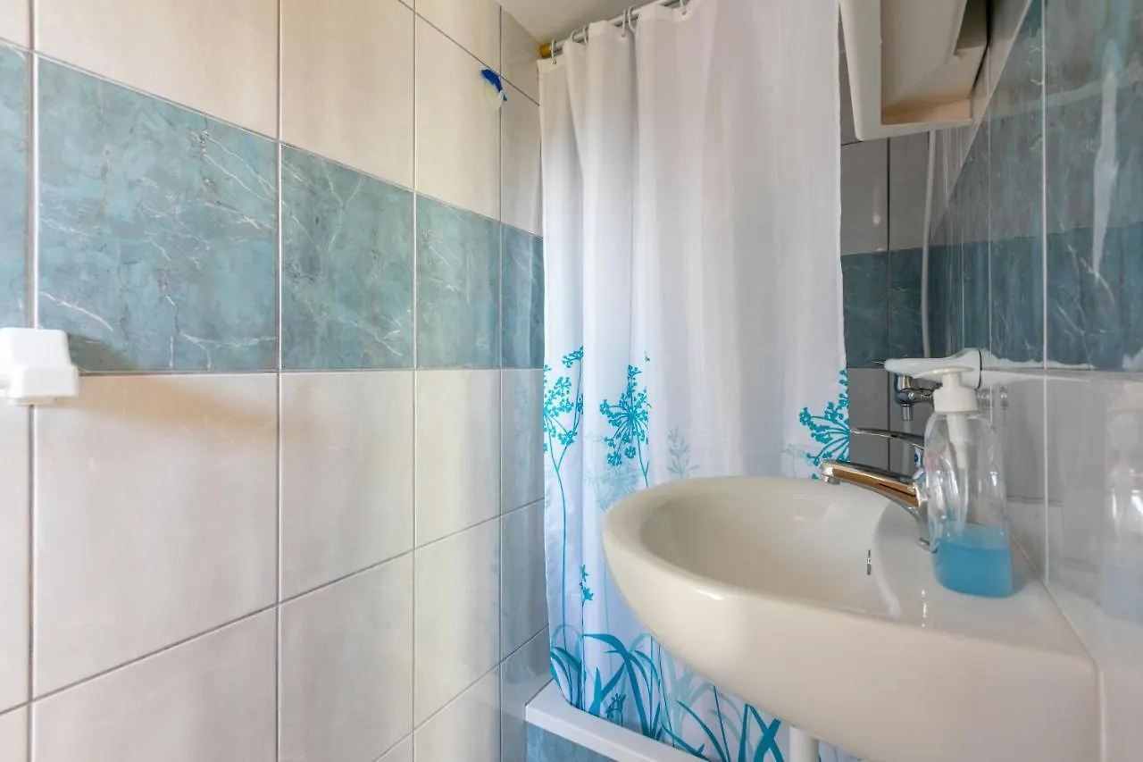 Apartment Nada Mundanije