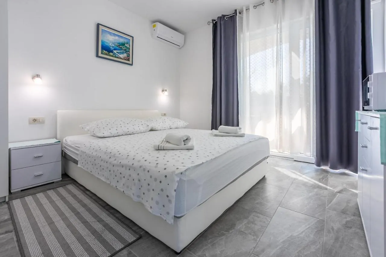 Apartment Nada Mundanije Croatia
