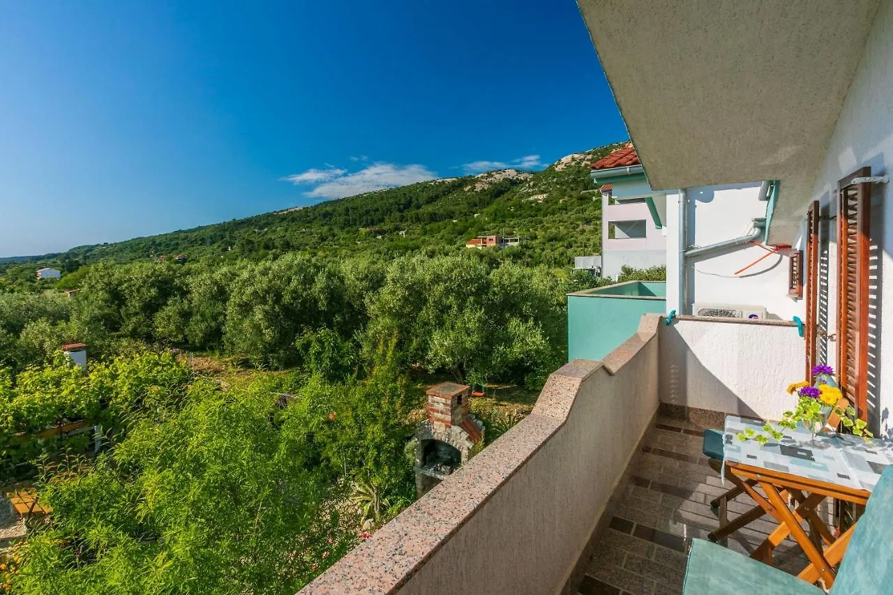 Apartment Nada Mundanije